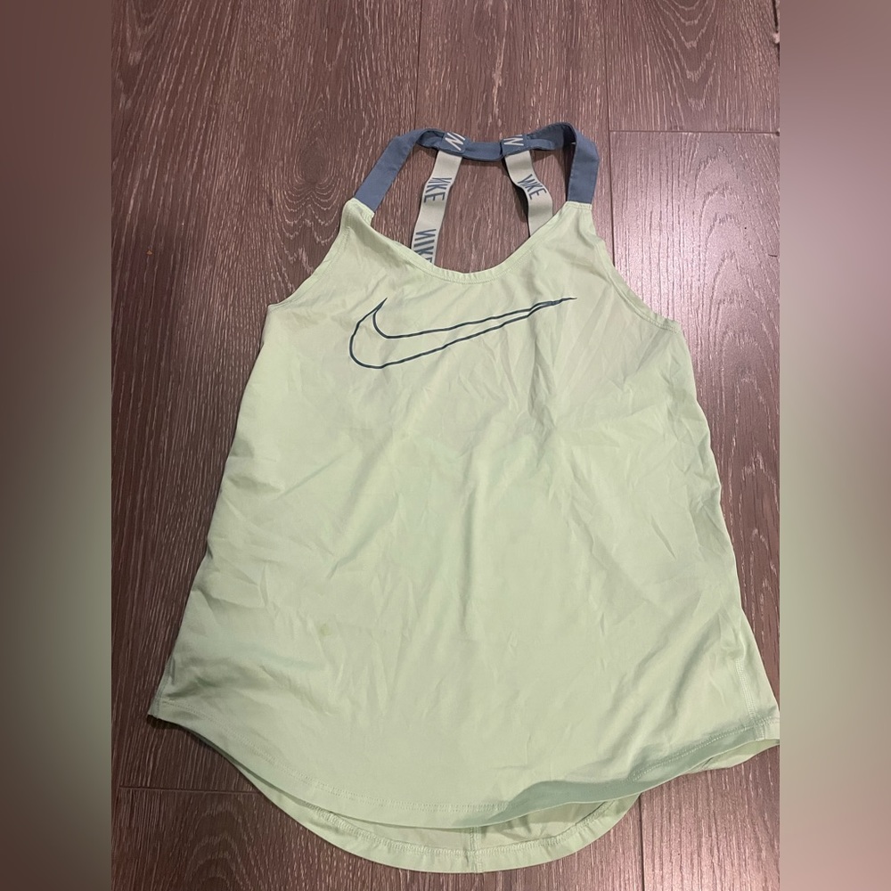 Nike tank